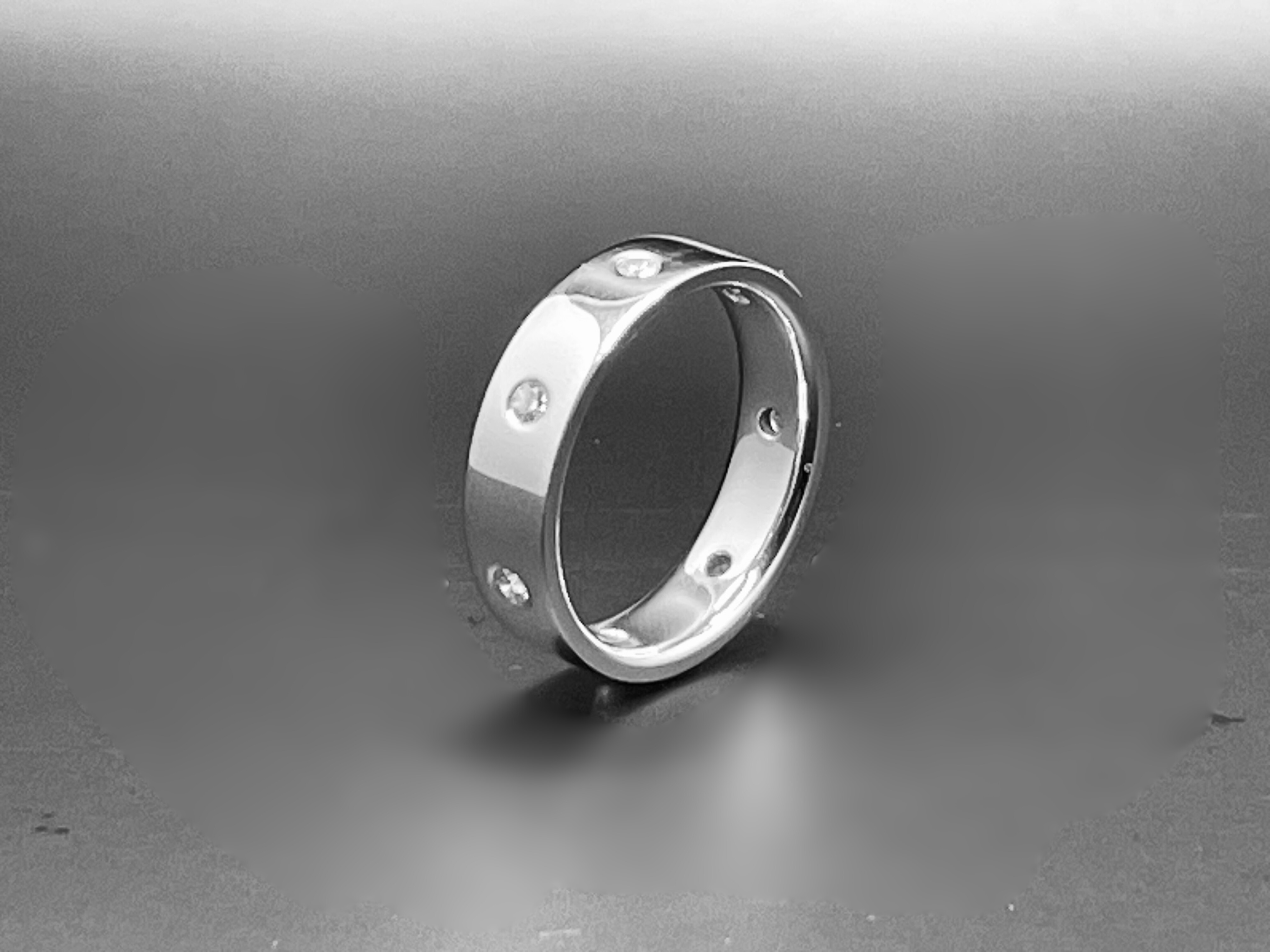 7 Diamonds Brilliant Finish Ring – Cobalt Chrome