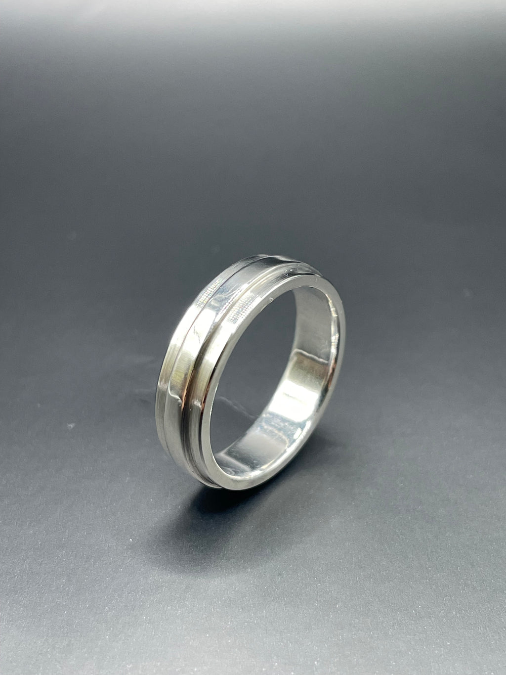 Raised Center Channel Ring – Cobalt Chrome